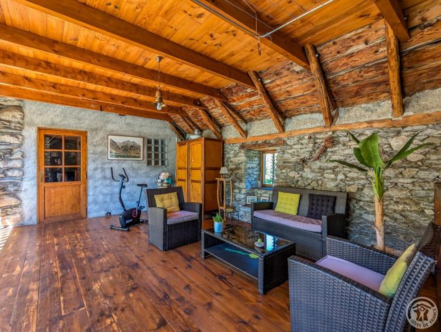 31G101052-75a959f0c11841e3bb68946e6b79ec6b