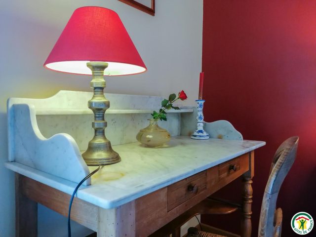 31G101054-502d5c719faf44f298e607714b40b383