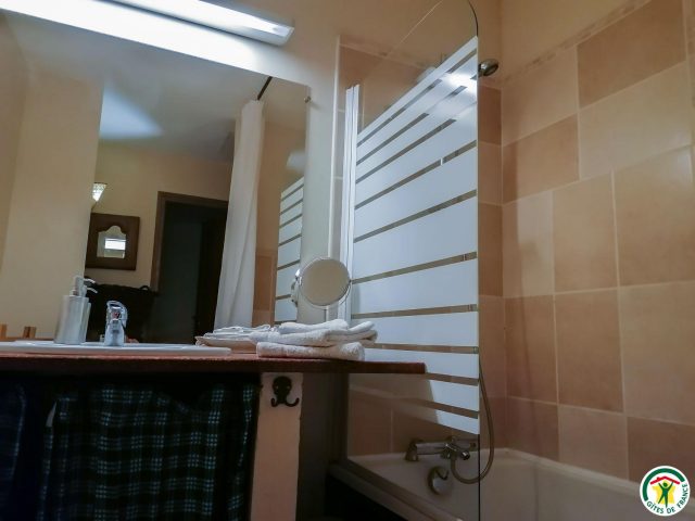 31G101054-7b765130972643b09db226a1f6526d8c