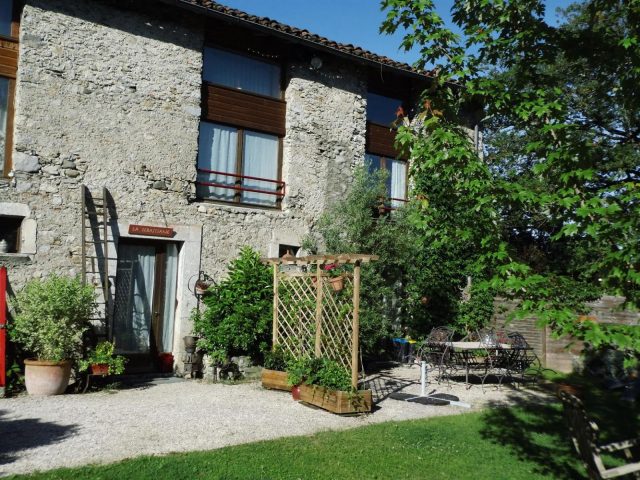 31G101054-9b51a624ebcc4c53902cec0467ea98d9