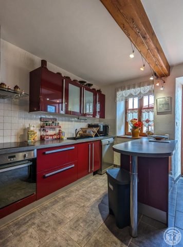 31G101056-4c25fb32754442f1992385211f81edfa