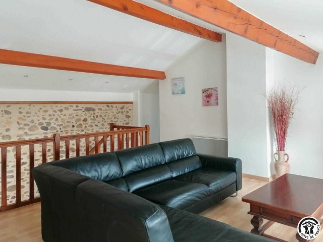 31G101082-0f12a2e9455e4f939866a4eb84051946