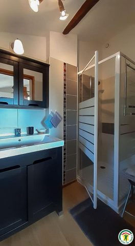 31G101092-52570e22f5c845f4810c3ad1dfe20715