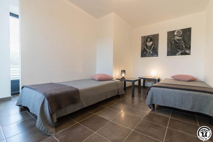 31G101100-05c4f0266ac749609f0bcd4786cc2986