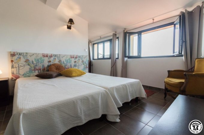 31G101100-7db1c3a59f3c44199e4377aafdb4bbb9