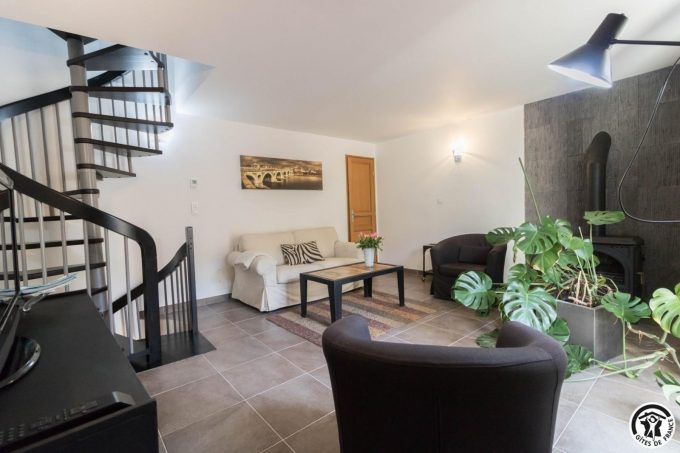 31G101100-bd55b10b1f5041d2ac9ad3b2965aad64