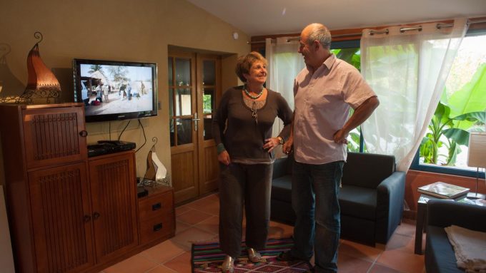 31G101102-a300988c2ac9475e8de5c1a55bfdb8e1