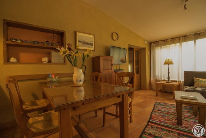 31G101102-c68fbf1c93c54bd5a06fa333d4b347c2