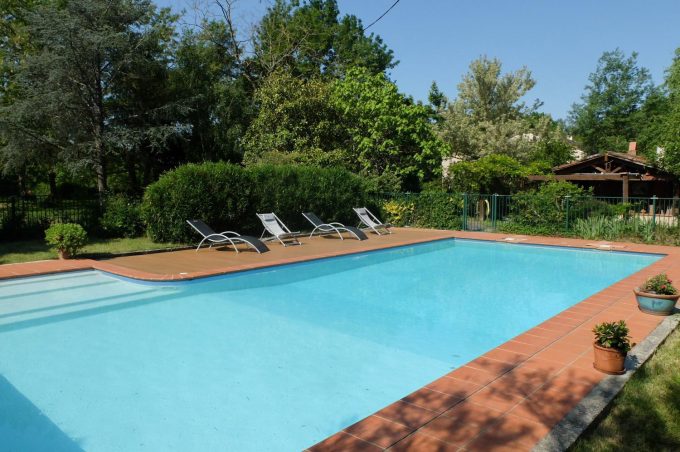 31G101102-e873891e00514665bc052fb824f28681