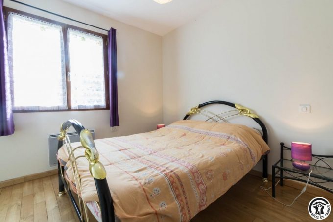 31G101105-4b921388ee0942abb66eb7e5f47c2dcf