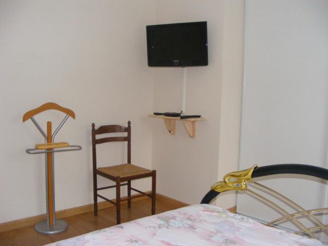 31G101105-aafe45342d6e4cb1ae9781eea87b15c5