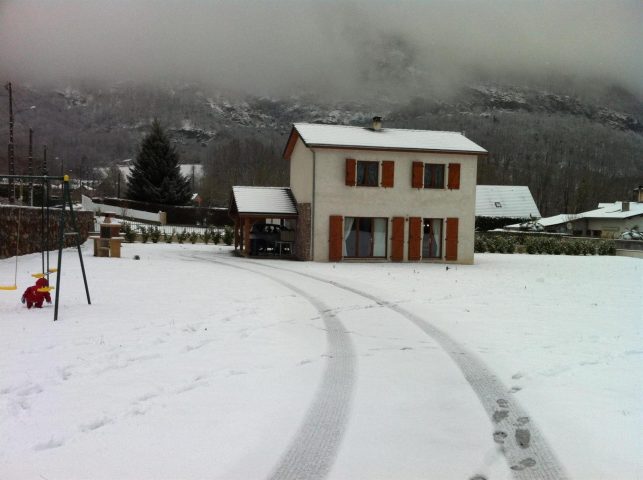 31G101105-af3ceda25dc44362b2947c5bd6058ff7