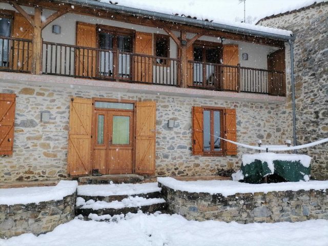 31G101116-2d59ca7e8bbd4f089faa9526893d1a32