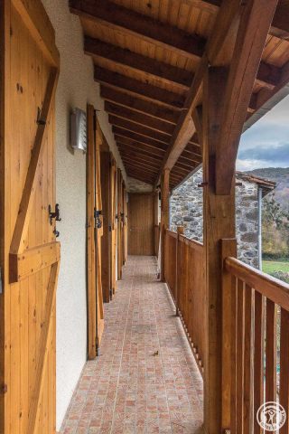 31G101116-69f18b202b974b4e9c7f9251a1c7f23e