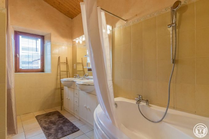 31G101116-8dc03e0adec14312898ec71399261741