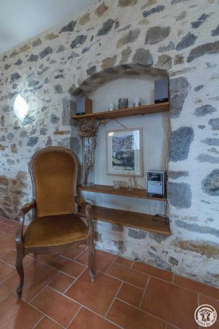 31G101116-aae297a765c0492ca285741e8397f9d7