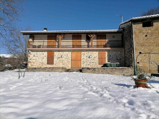 31G101116-e37bf2d0a3b54de9b5377aac1fcfe4c4