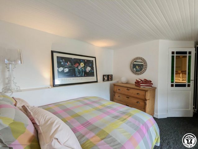 31G101117-0879c2022c1746d5831fbe89c9ef89d2