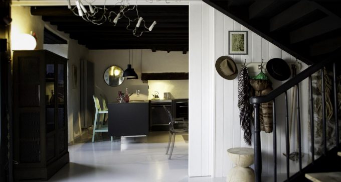 31G101117-5af989117624458d9a6cdd07c3a2e71d