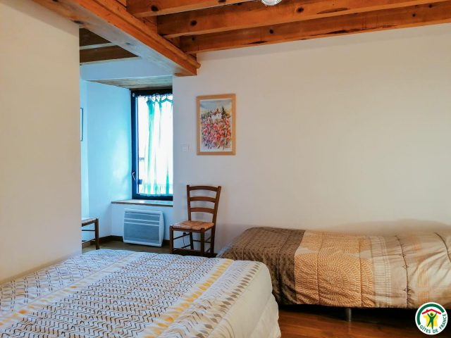 31G101140-209a002061484a819fda893973f0de61