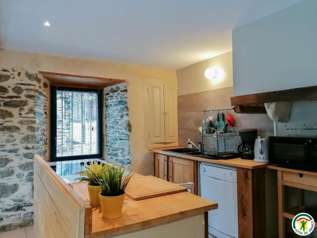 31G101140-5f6ebc3e51a947fb8cf9526e1d38bbc4