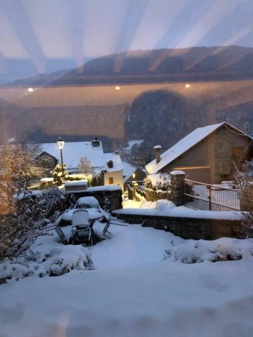 31G101140-6c6168adad83409b82f29f11faed72c6