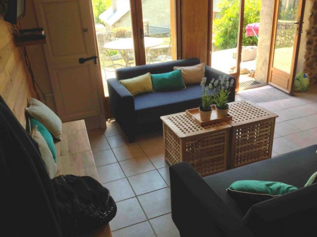 31G101140-e069791d3b024baf97c2a32c02de6f8e