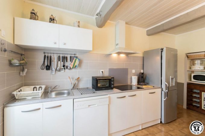 31G101164-0ae0315c08ab43f1b72f8c2a89ff1ddf