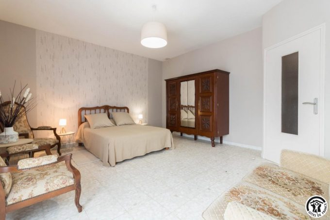 31G101164-477b27e9f42b4035bb4d7e0f39d77b83