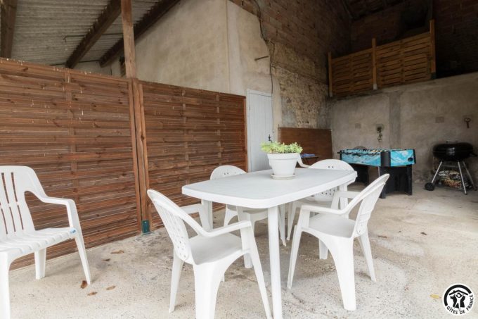 31G101164-a0ac89b02e004fb69ce0981dffaf2030