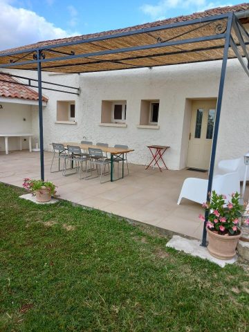 31G101170-5bc615eb8973400dbb4d00b92c16f66f