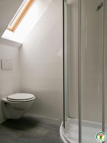 31G101175-1a502c19e4fd4e7d8ff1da1c206113f9