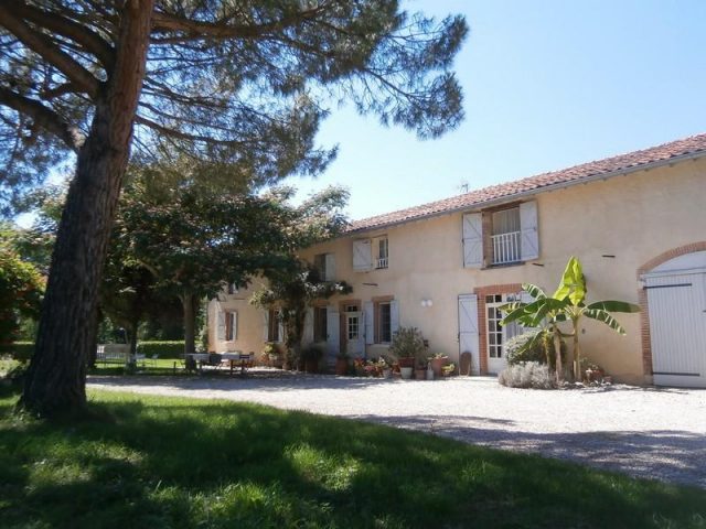 31G101199-823d7a20107b402588f94d098b53d48c