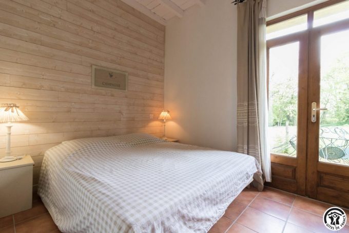 31G101199-faf9ef17f8f8414d8aec337b374ef6c7