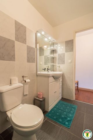 31G101201-00f6c985afc74e48af32f1989f1fb433