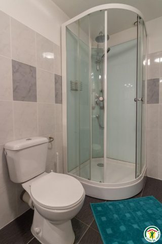 31G101201-7bb7b2d70e3a4c3395fd4d68d7ff1f11