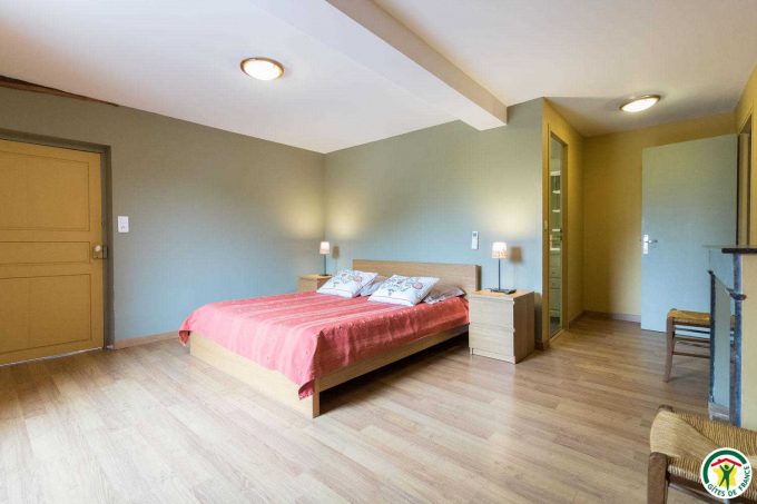 31G101201-d265aba037ff4dba890d3b39b232e1f3