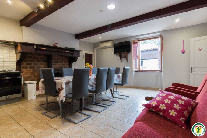 31G101201-e3971cc5507440e992bf984eb259e377