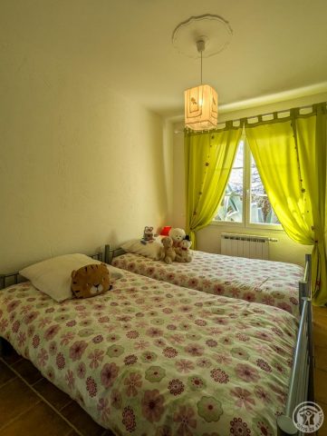 31G101202-1467aea0e25a48c0b09f2171fa45374d