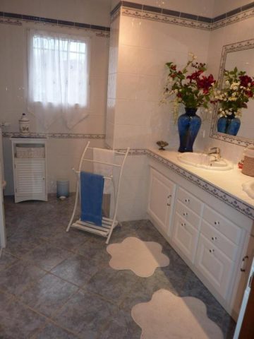 31G101202-27206b51cee94b5f9f1dfd8de750e389