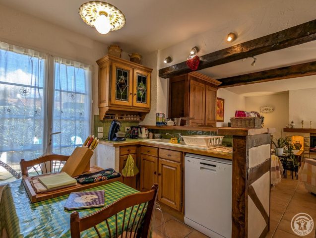 31G101202-7a942773e8ff4f9d94bcd5978c46f7bf