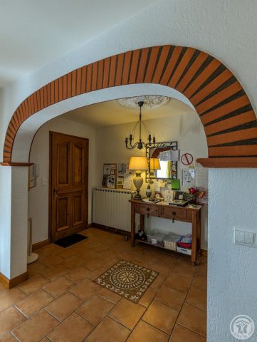 31G101202-862fccac3de34147a8d2f86430b8f3a3