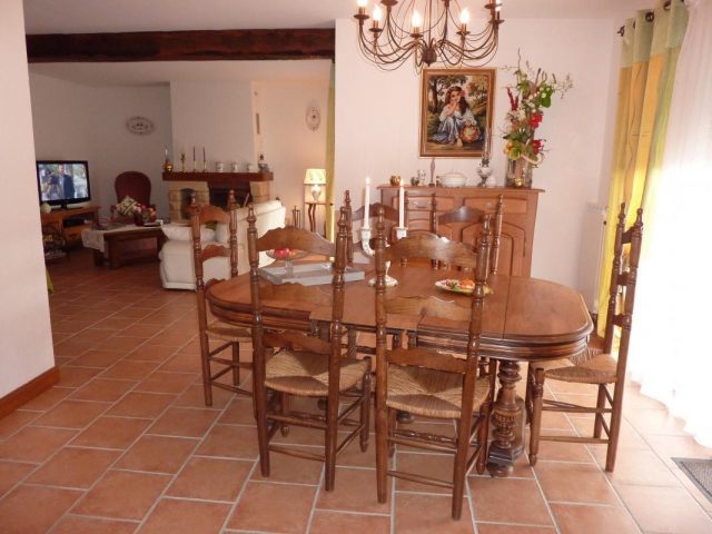 31G101202-8fc21dfba3b9442c88c9bf2d1b64c293