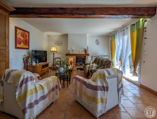 31G101202-9abf454e2cf241e282c6af356ff1fa74