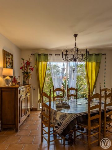 31G101202-e0fa30bf580e4fab963de884020e6657