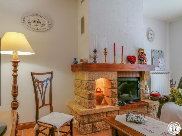 31G101202-ecc390017eeb4ed6ab53094ee7bfab00