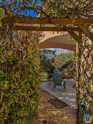 31G101202-f5d0828abeeb48328c68529be3999530