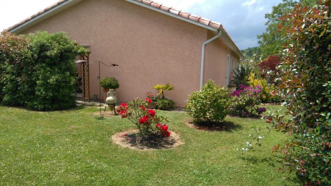 31G101202-f893ddfcb6a34161ac5426a3244bfd63