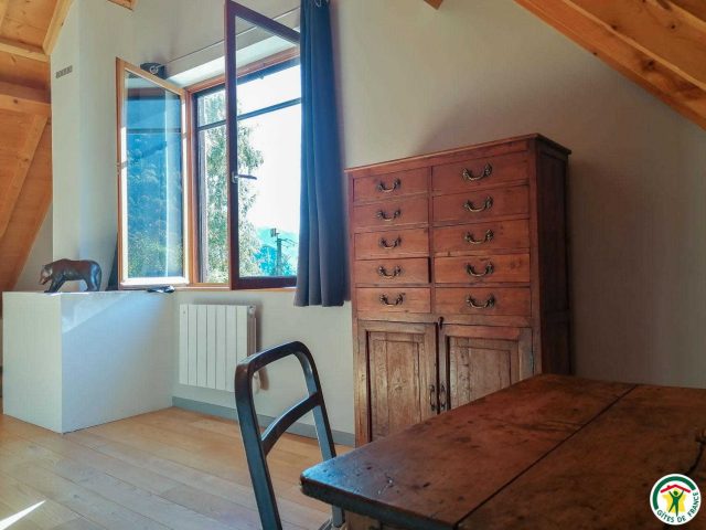 31G101218-763093e8da804225a9d5eced9d6be674