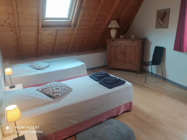 31G101218-934ef627d5374e0985d14003c5581128